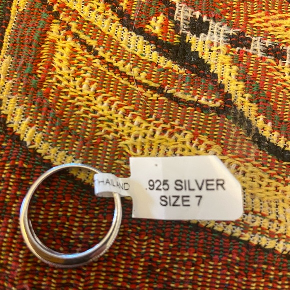 Silver Ring black diamonds sz 7 - Picture 2 of 3